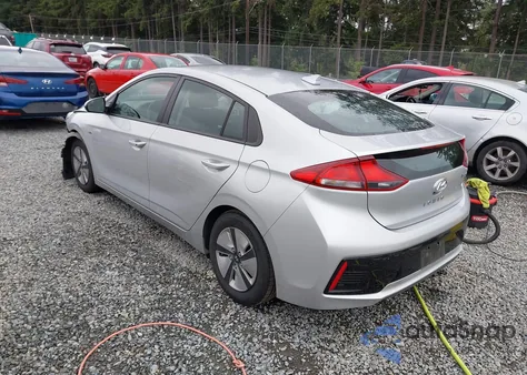 2017 Hyundai Ioniq Hybrid Blue z USA, uszkodzony, nr VIN KMHC65LC7HU022012